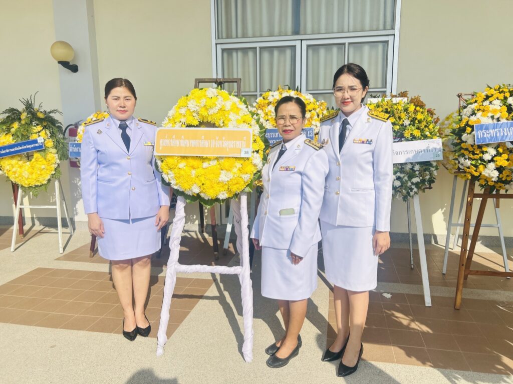 ร่วมพิธีวางพวงมาลาถวายราชสักการะ เนื่องใน “วันคล้ายวันสวรรคต สมเด็จพระนเรศวรมหาราช”