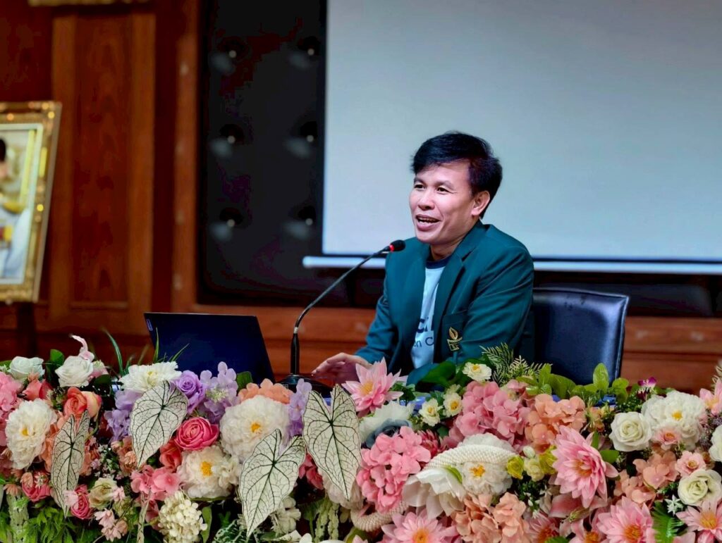 เป็นวิทยากรในการอบรมเชิงปฏิบัติการการใช้งานโปรแกรม IEP Online เพื่อขอรับสิ่งอำนวยความสะดวก สื่อ บริการและความช่วยเหลืออื่นใดทางการศึกษา