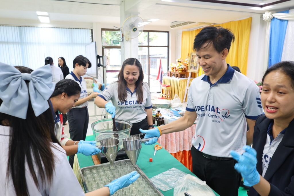 อบรมเชิงปฏิบัติการ เรื่อง สมุนไพรในชีวิตประจำวัน