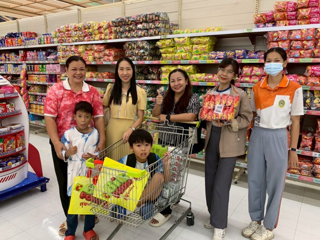 ตลาดนัดหนูน้อยในการฝึกประสบการณ์นอกสถานที่