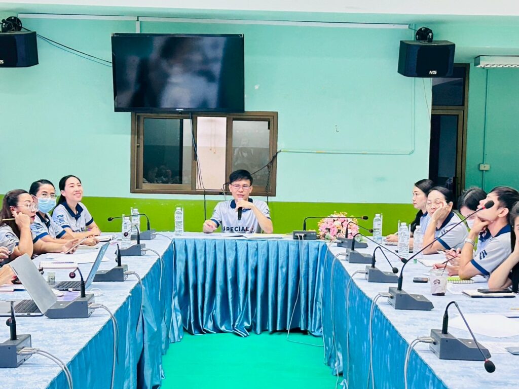 ประชุมติดตามงานประกันคุณภาพการศึกษาฯ เพื่อเตรียมพร้อมรับการประเมินคุณภาพภายนอก