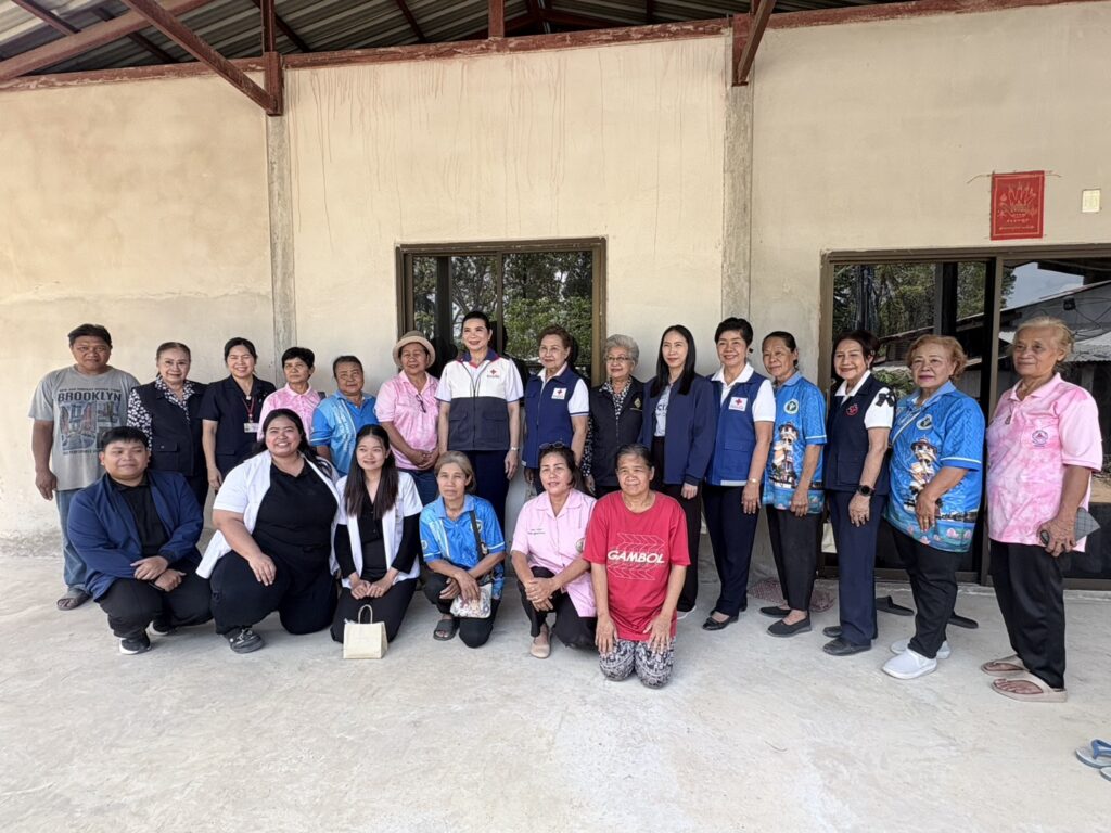“ลงพื้นที่ออกให้บริการสหวิชาชีพสัญจรและดำเนินงานฟื้นฟูสมรรถภาพคนพิการโดยครอบครัวและชุมชน” ร่วมกับเหล่ากาชาด